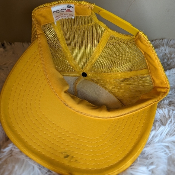 1992 WIAA TRUCKER HAT Adjustable Snap Back Ringed Brim VINTAGE WISCONSIN - Picture 6 of 12